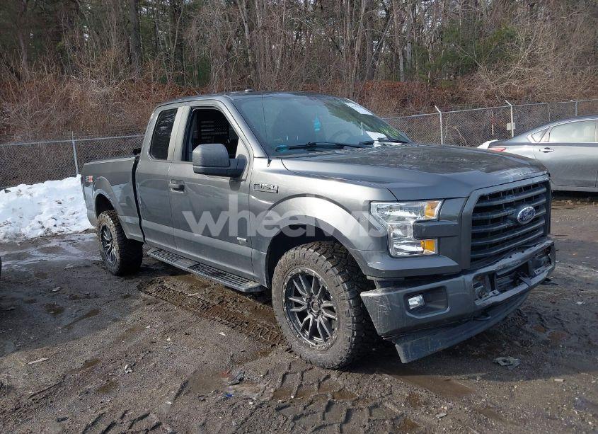 2017 Ford F-150 XL (VIN 1FTEX1EP3HFC54727) main photo
