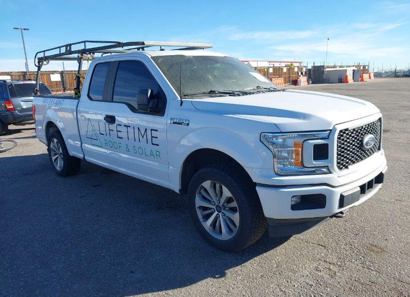 2018 Ford F-150 XL (VIN 1FTEX1EP3JKC52618) main photo