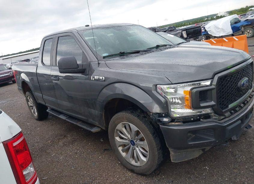 2018 Ford F-150 XL (VIN 1FTEX1EP3JKC76580) main photo