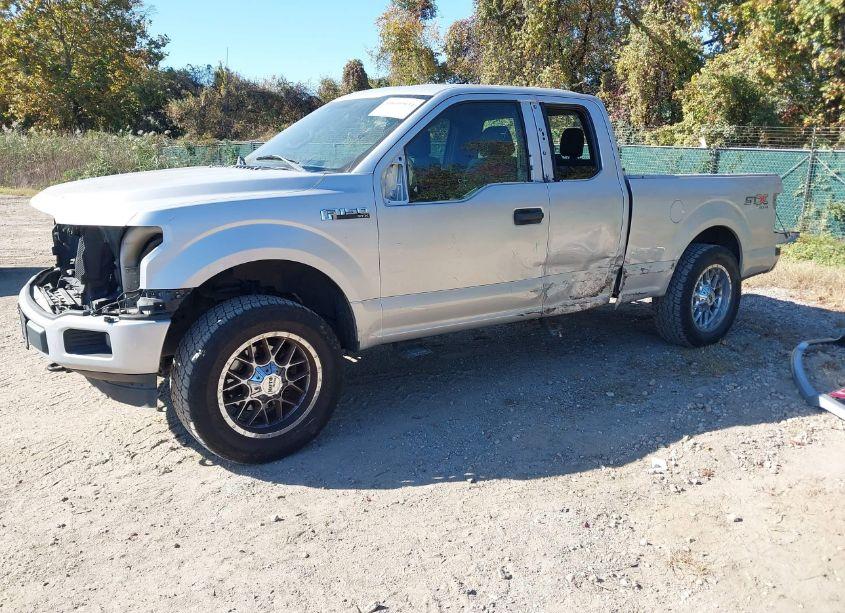 Photo 2 of 2018 Ford F-150 XL (VIN 1FTEX1EP3JKE21665)