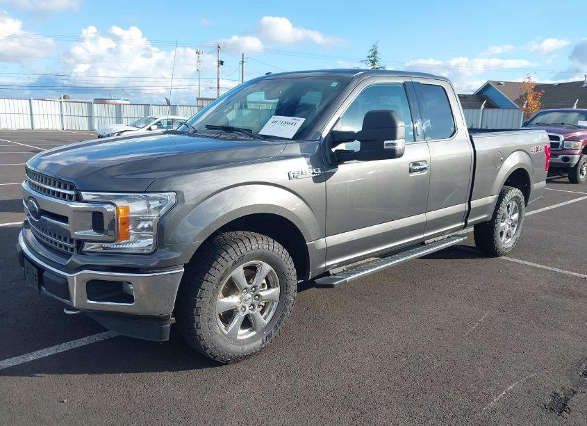 Photo 2 of 2018 Ford F-150 XLT (VIN 1FTEX1EP5JKC44987)