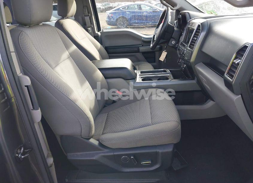 Photo 5 of 2018 Ford F-150 XLT (VIN 1FTEX1EP7JFA75693)