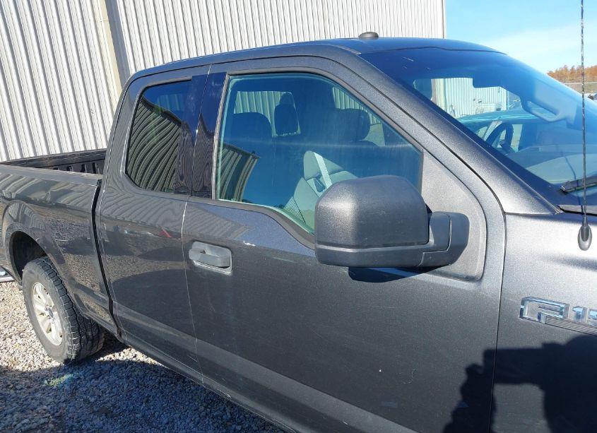 Photo 14 of 2018 Ford F-150 XLT (VIN 1FTEX1EP7JKC28984)