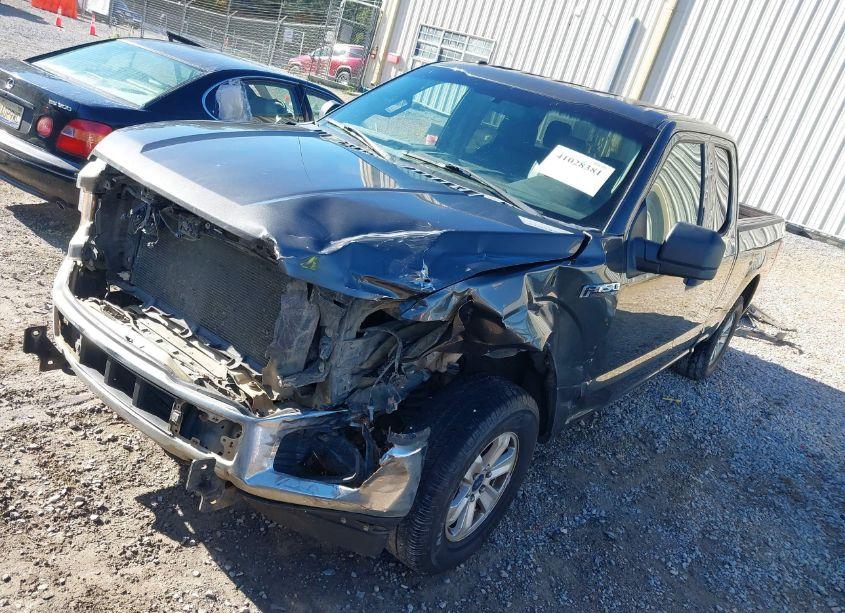 Photo 2 of 2018 Ford F-150 XLT (VIN 1FTEX1EP7JKC28984)