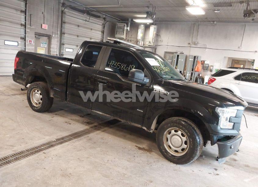 2015 Ford F-150 XL (VIN 1FTEX1EP8FKF20621) main photo