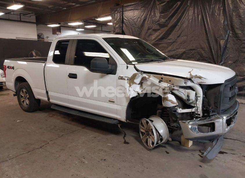2015 Ford F-150 XL (VIN 1FTEX1EPXFKE67579) main photo