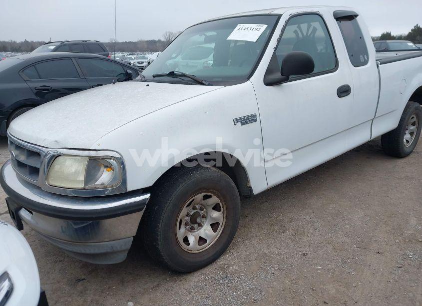 Photo 2 of 1997 Ford F-250 LARIAT/STANDARD/XL/XLT (VIN 1FTEX27L6VND20477)