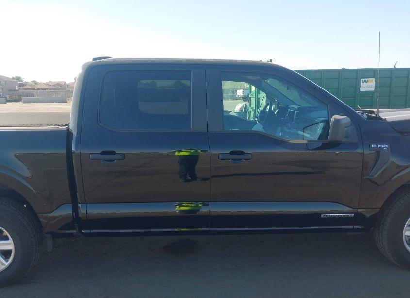 Photo 13 of 2022 Ford F-150 XL (VIN 1FTFW1CD1NFB29804)