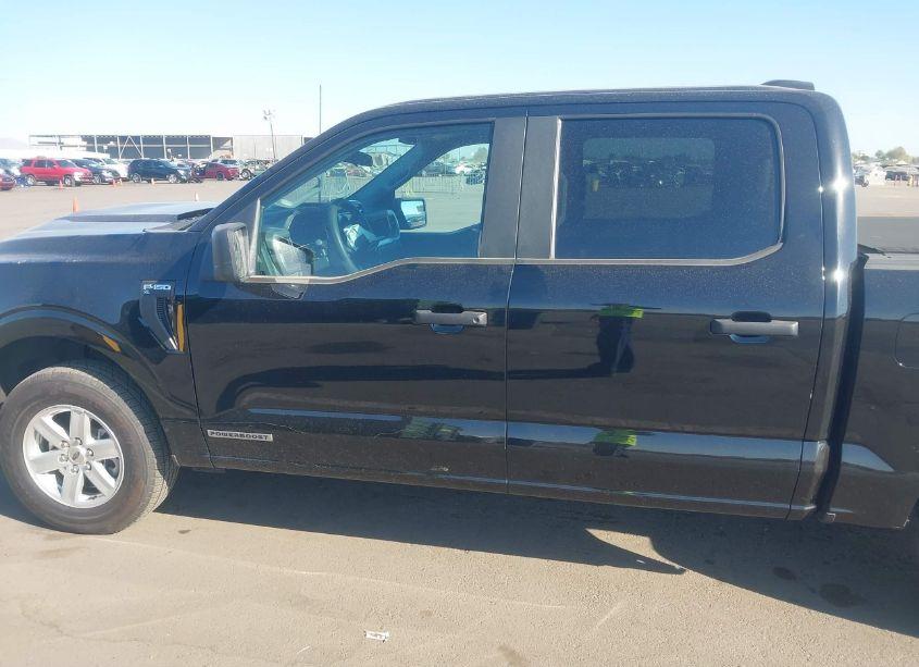 Photo 14 of 2022 Ford F-150 XL (VIN 1FTFW1CD1NFB29804)