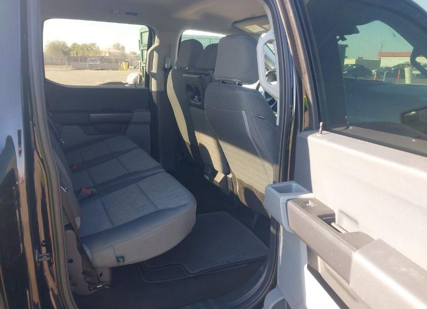 Photo 8 of 2022 Ford F-150 XL (VIN 1FTFW1CD1NFB29804)