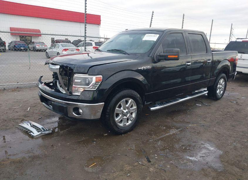 Photo 2 of 2014 Ford F-150 XLT (VIN 1FTFW1CF0EKG29526)