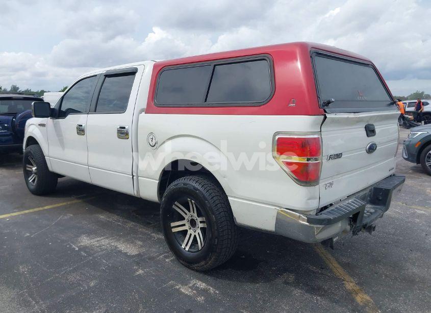 Photo 3 of 2013 Ford F-150 XLT (VIN 1FTFW1CF1DFA93418)