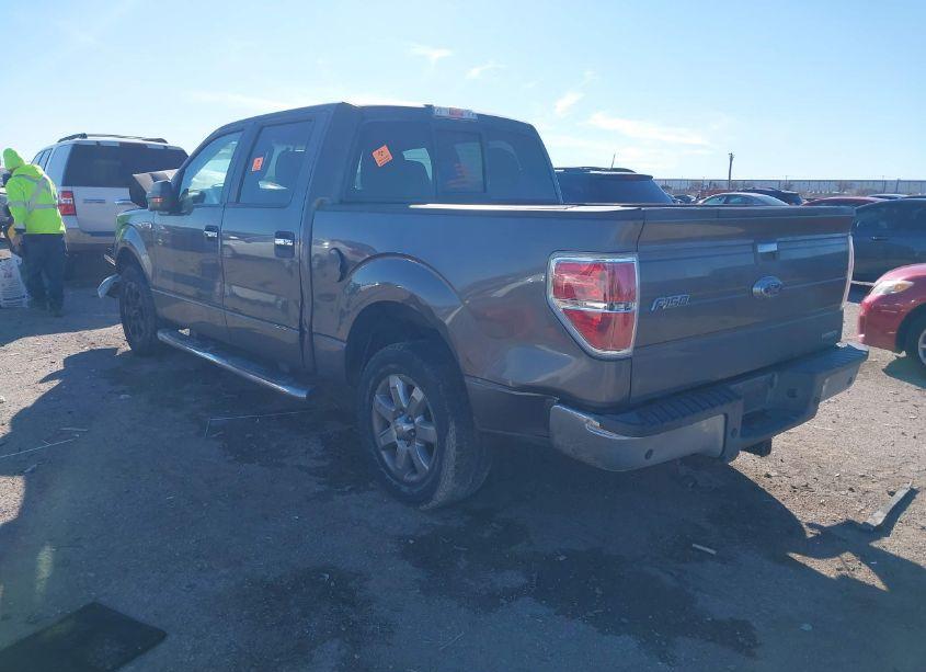 Photo 3 of 2013 Ford F-150 XLT (VIN 1FTFW1CF2DKD08747)