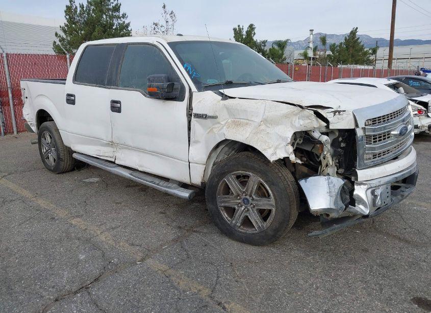2014 Ford F-150 XLT (VIN 1FTFW1CF2EFD11318) main photo