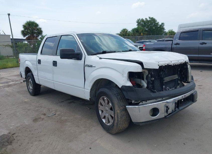 2014 Ford F-150 XL (VIN 1FTFW1CF2EKF39651) main photo