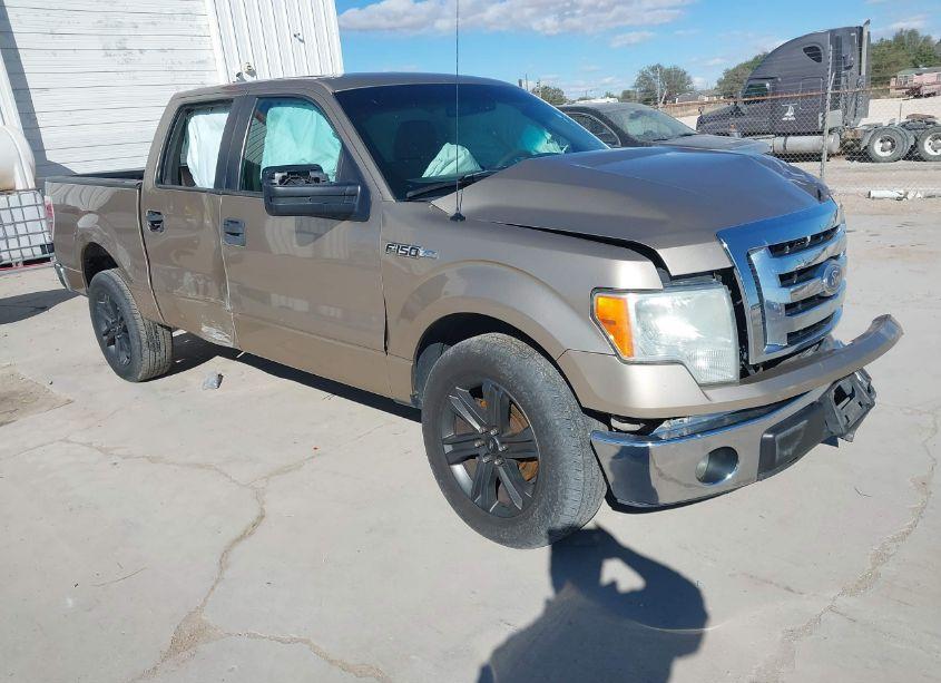 2011 Ford F-150 XLT (VIN 1FTFW1CF3BFD10545) main photo