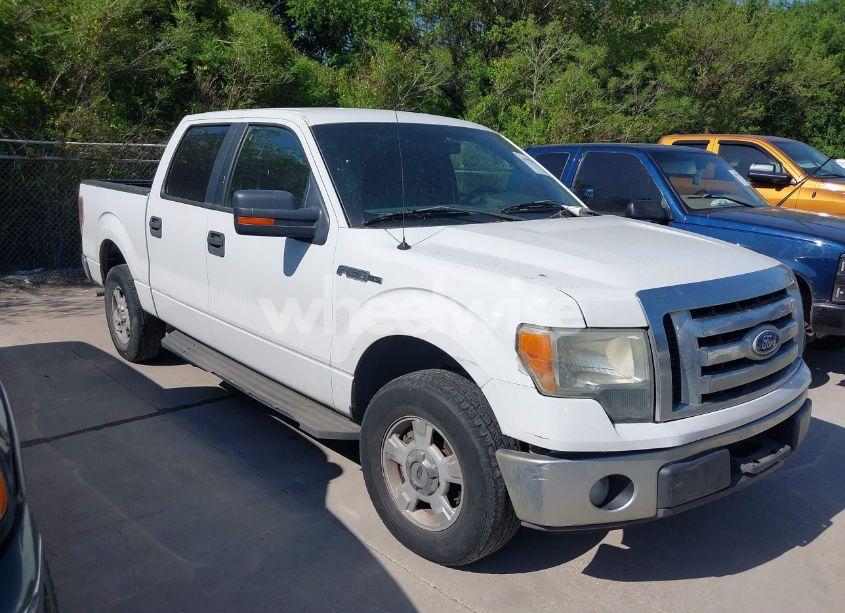 2011 Ford F-150 XLT (VIN 1FTFW1CF3BKD57601) main photo