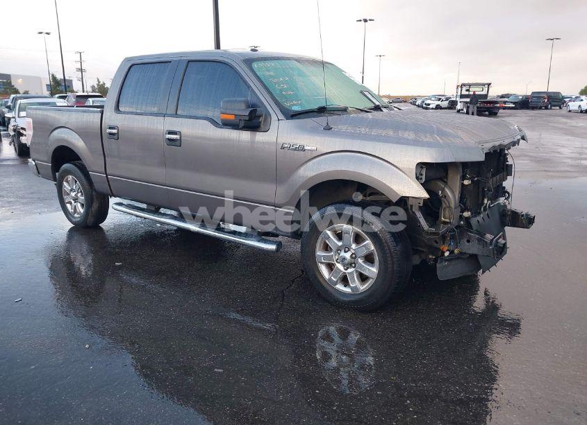 2014 Ford F-150 XLT (VIN 1FTFW1CF3EKE39820) main photo