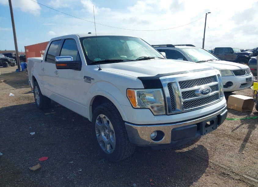 2011 Ford F-150 LARIAT (VIN 1FTFW1CF4BFB69856) main photo