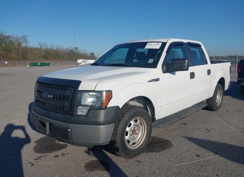 Photo 2 of 2014 Ford F-150 XL (VIN 1FTFW1CF4EKE40653)