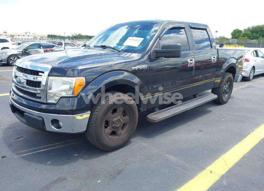 Photo 2 of 2013 Ford F-150 XLT (VIN 1FTFW1CF5DFA68487)