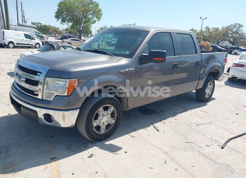 Photo 2 of 2013 Ford F-150 XLT (VIN 1FTFW1CF6DFA62505)