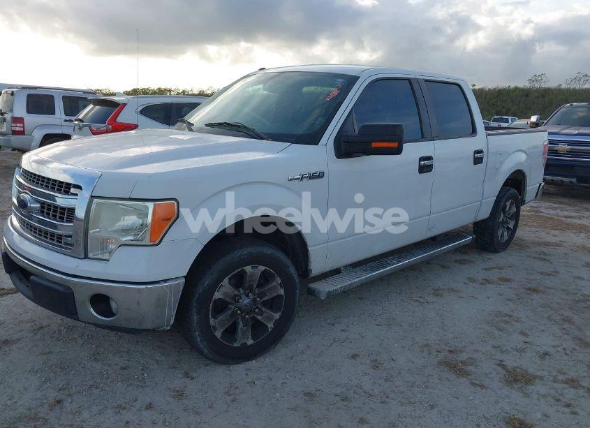 Photo 2 of 2013 Ford F-150 XLT (VIN 1FTFW1CF8DFA77863)