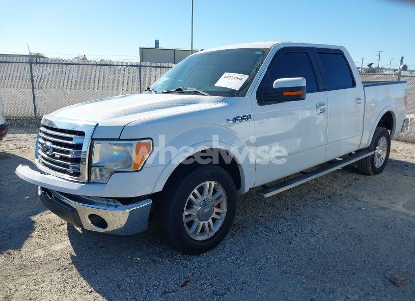 Photo 2 of 2013 Ford F-150 LARIAT (VIN 1FTFW1CF8DKD20644)