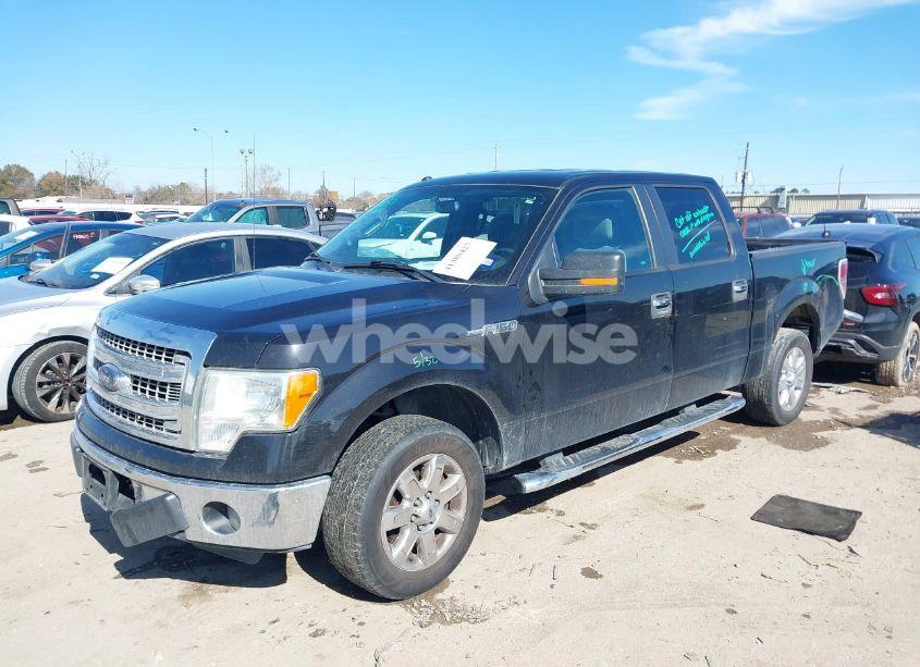 Photo 2 of 2013 Ford F-150 XLT (VIN 1FTFW1CF8DKG24119)