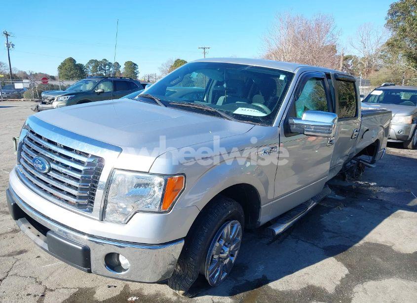 Photo 2 of 2011 Ford F-150 XLT (VIN 1FTFW1CF9BFD20755)