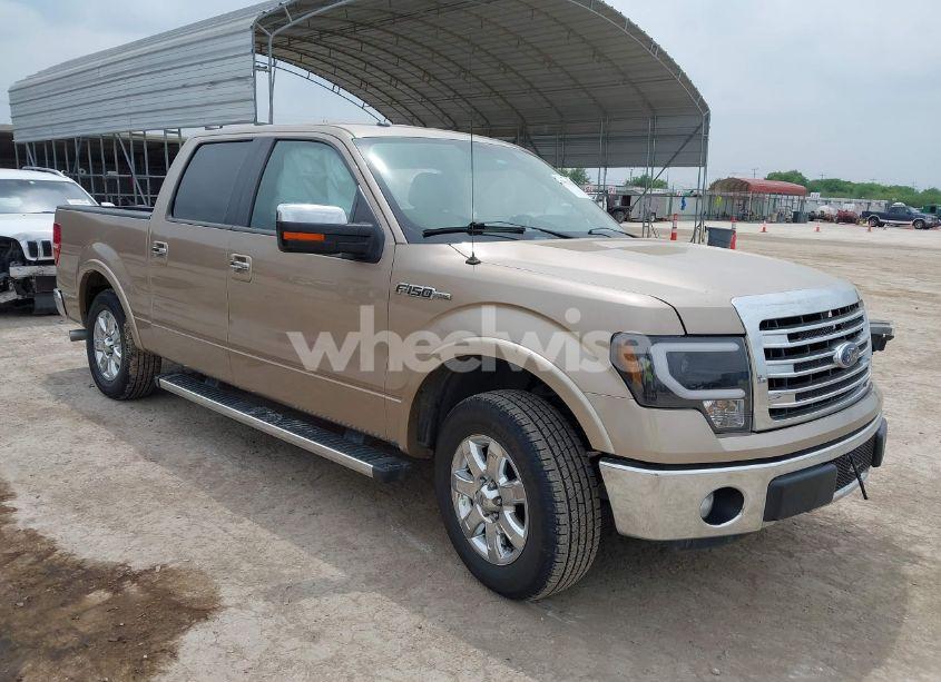 2013 Ford F-150 LARIAT (VIN 1FTFW1CF9DKE87238) main photo