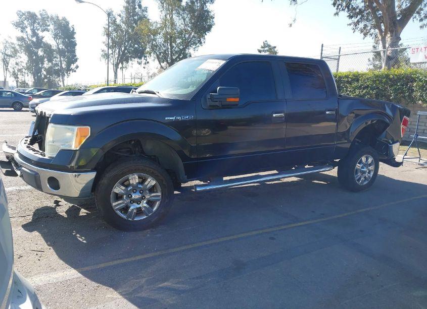 Photo 2 of 2011 Ford F-150 XLT (VIN 1FTFW1CFXBFA07486)