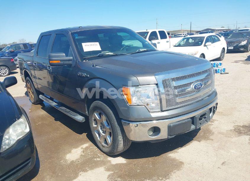 2014 Ford F-150 XLT (VIN 1FTFW1CFXEFA11543) main photo
