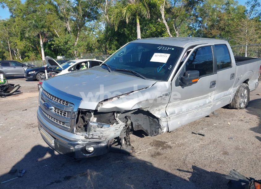 Photo 2 of 2014 Ford F-150 XLT (VIN 1FTFW1CFXEFA59222)