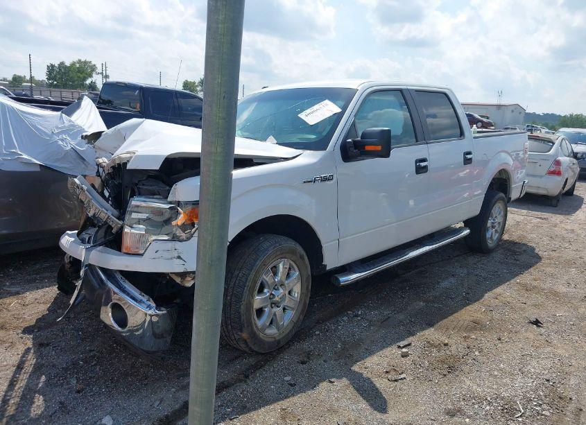 Photo 2 of 2014 Ford F-150 XLT (VIN 1FTFW1CFXEKD51492)