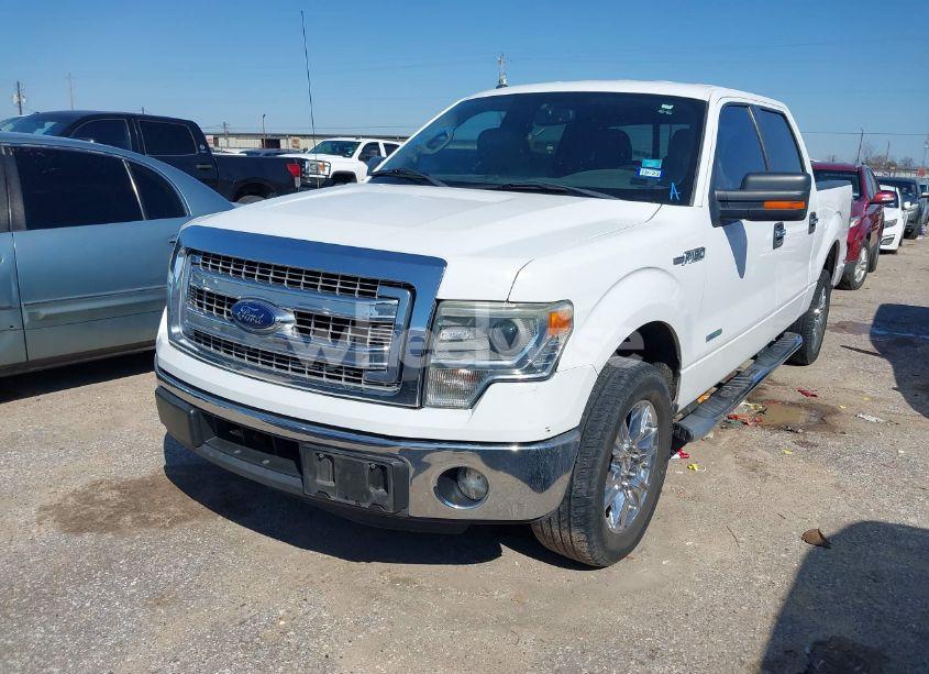 Photo 2 of 2014 Ford F-150 XLT (VIN 1FTFW1CT0EKF35393)