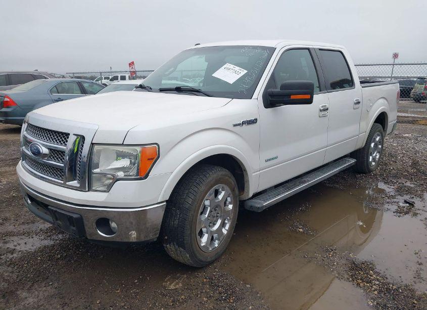 Photo 2 of 2011 Ford F-150 LARIAT (VIN 1FTFW1CT1BFC19683)