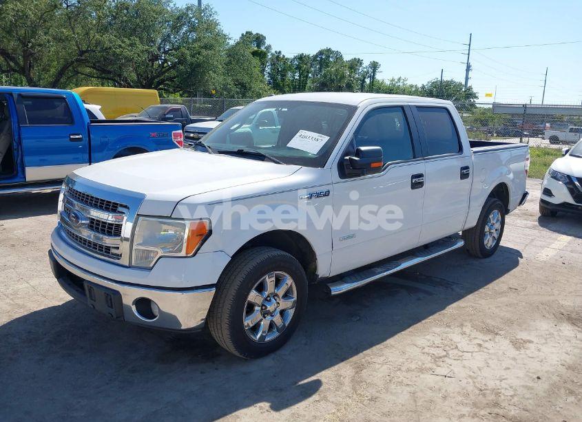 Photo 2 of 2013 Ford F-150 XLT (VIN 1FTFW1CT1DFA78052)