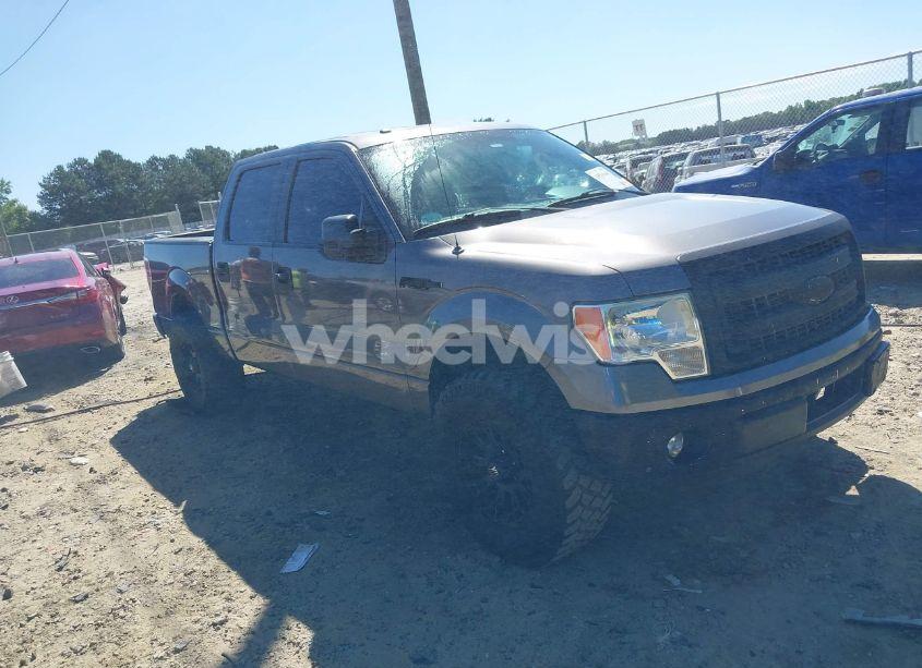 2014 Ford F-150 XLT (VIN 1FTFW1CT3EFC52057) main photo