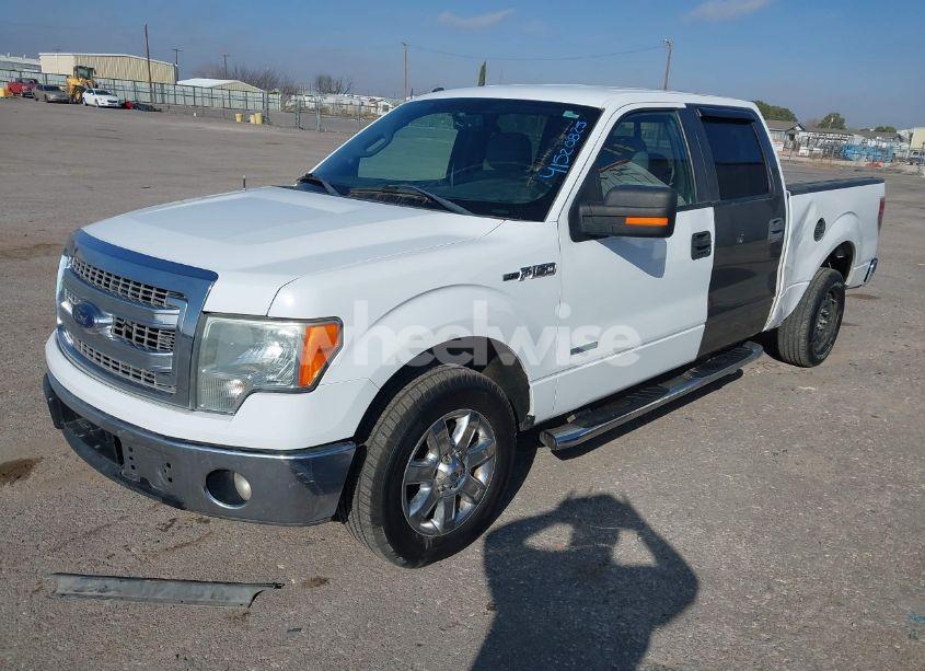 Photo 2 of 2014 Ford F-150 XLT (VIN 1FTFW1CT3EKF45786)