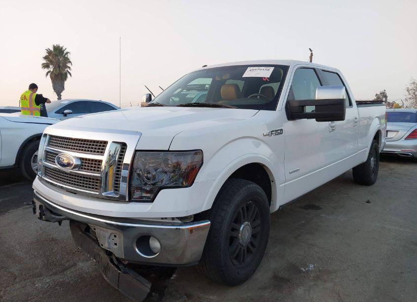 Photo 2 of 2011 Ford F-150 LARIAT (VIN 1FTFW1CT4BFB48740)