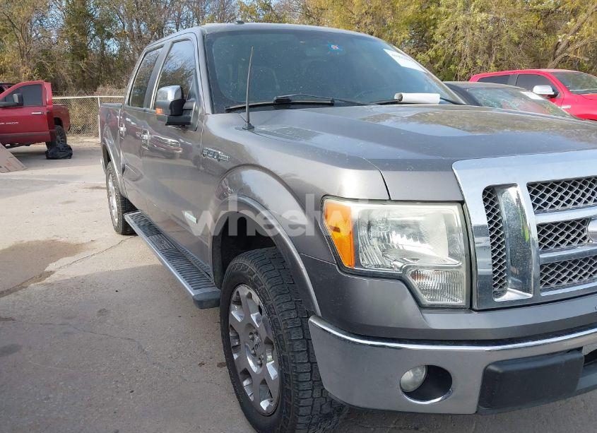 2011 Ford F-150 LARIAT (VIN 1FTFW1CT6BFA55864) main photo