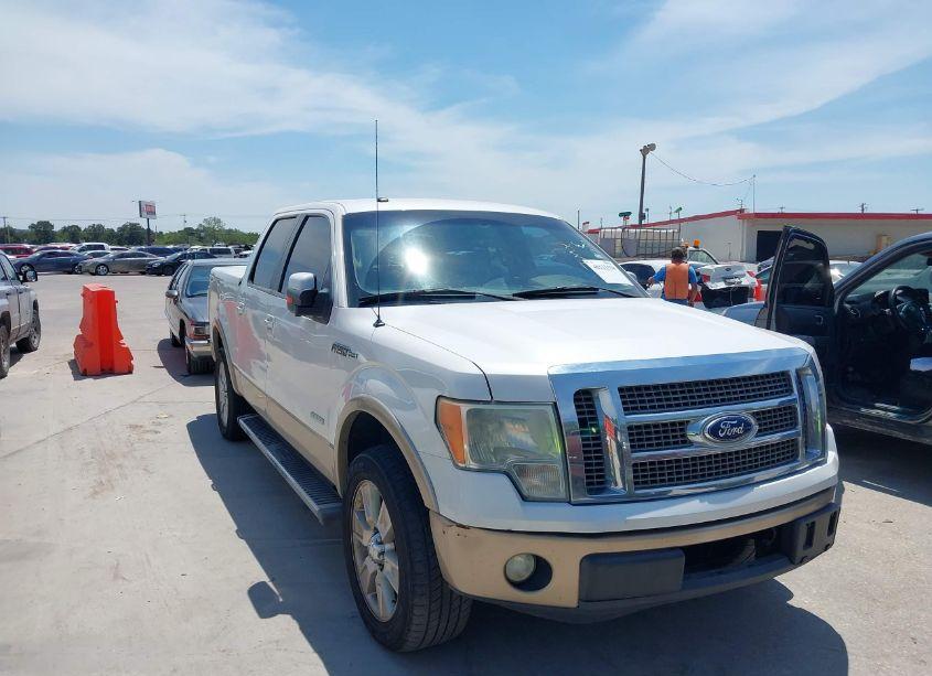 2011 Ford F-150 LARIAT (VIN 1FTFW1CT6BFD10710) main photo