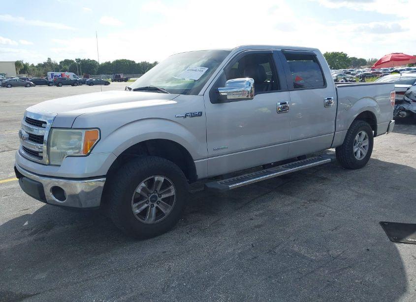 Photo 2 of 2013 Ford F-150 XLT (VIN 1FTFW1CT6DKD09874)
