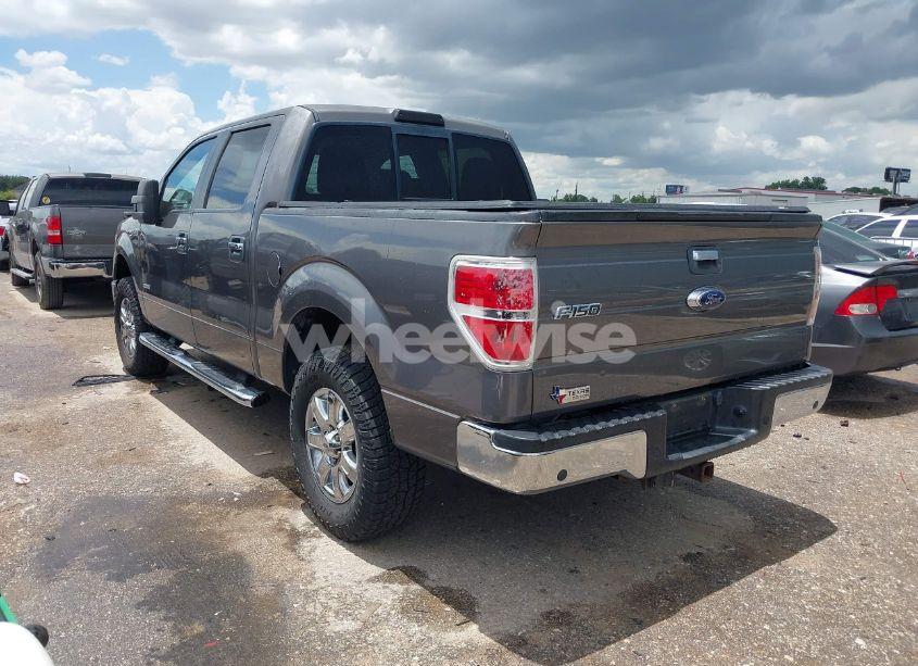 Photo 3 of 2013 Ford F-150 XLT (VIN 1FTFW1CT7DKF93175)