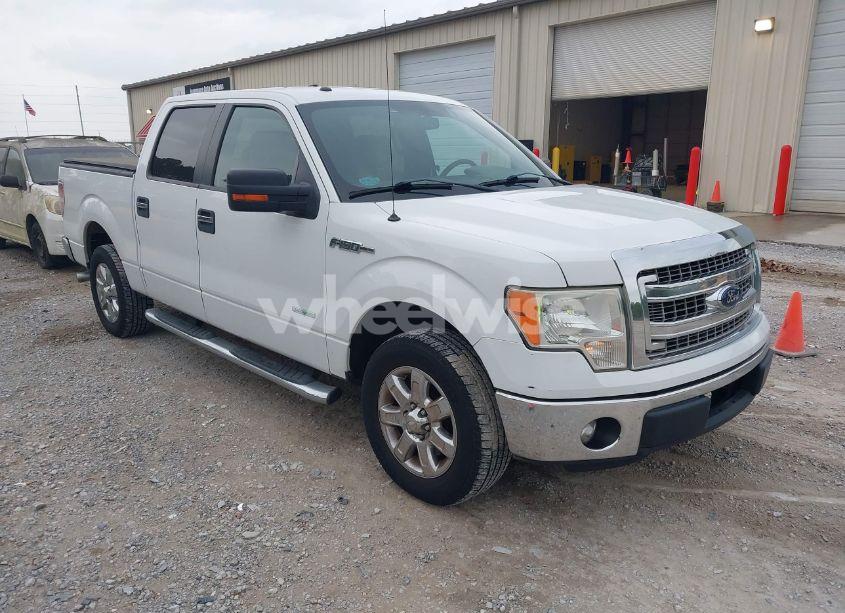 2013 Ford F-150 XLT (VIN 1FTFW1CT8DFA10198) main photo