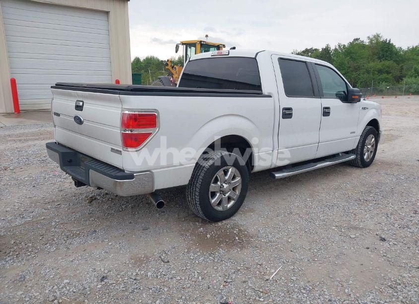 Photo 4 of 2013 Ford F-150 XLT (VIN 1FTFW1CT8DFA10198)