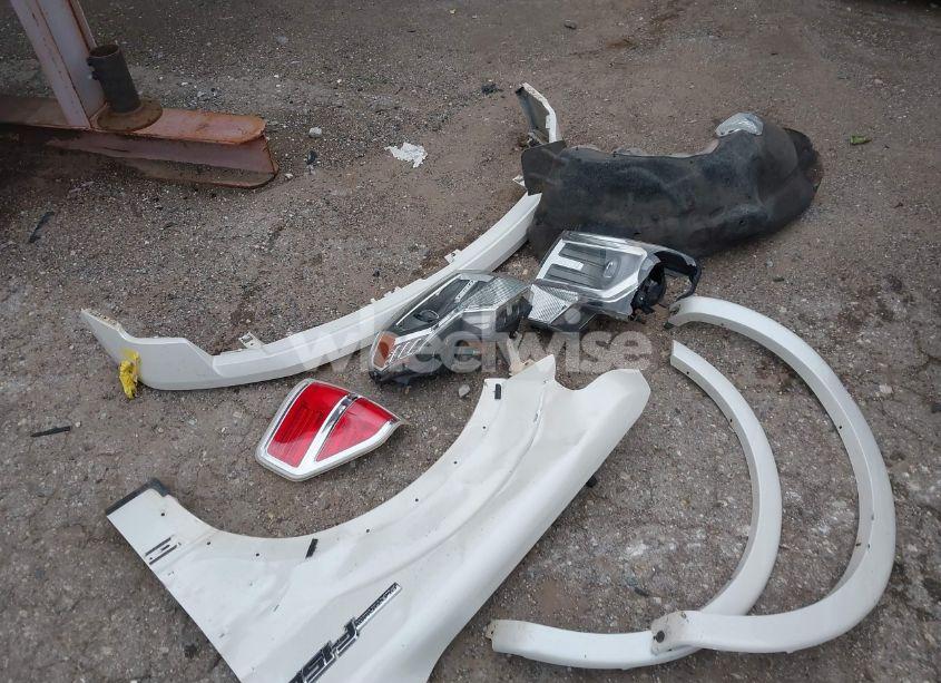 Photo 12 of 2014 Ford F-150 PLATINUM (VIN 1FTFW1CT8EFA28881)