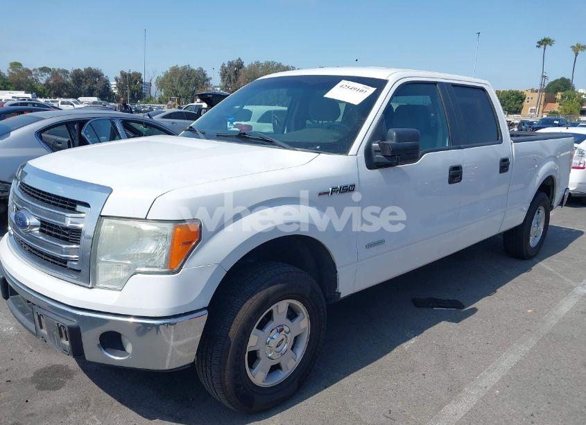 Photo 2 of 2014 Ford F-150 XLT (VIN 1FTFW1CT8EKE24865)
