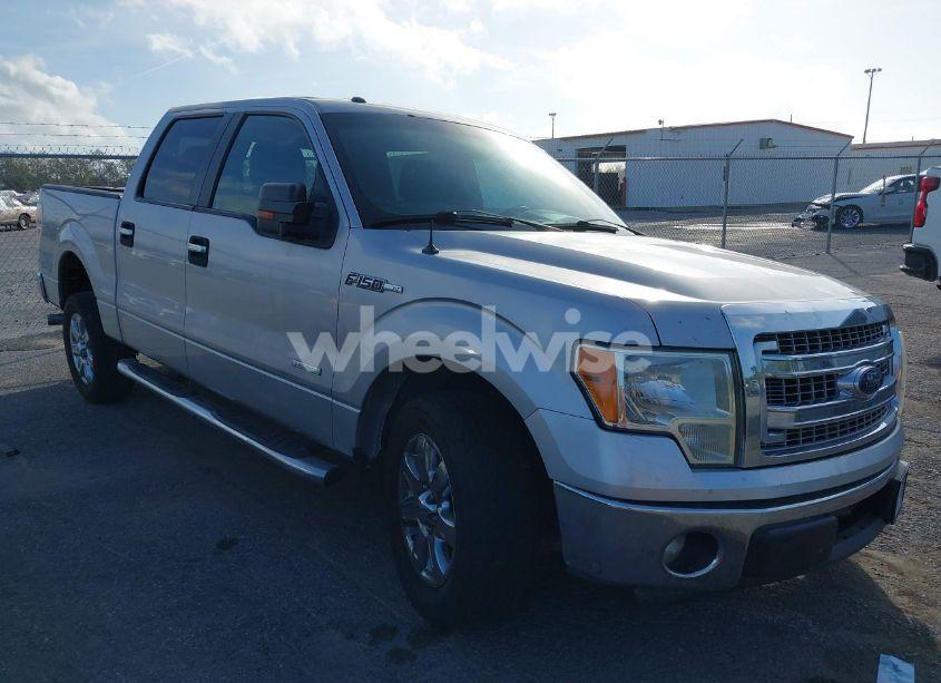 2013 Ford F-150 XLT (VIN 1FTFW1CT9DKD02756) main photo